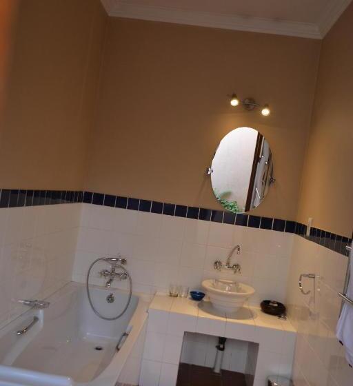 Люкс Кровать Кинг, Foxwood House Boutique