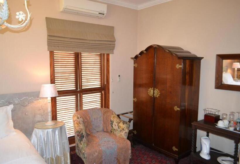 Люкс Кровать Кинг, Foxwood House Boutique