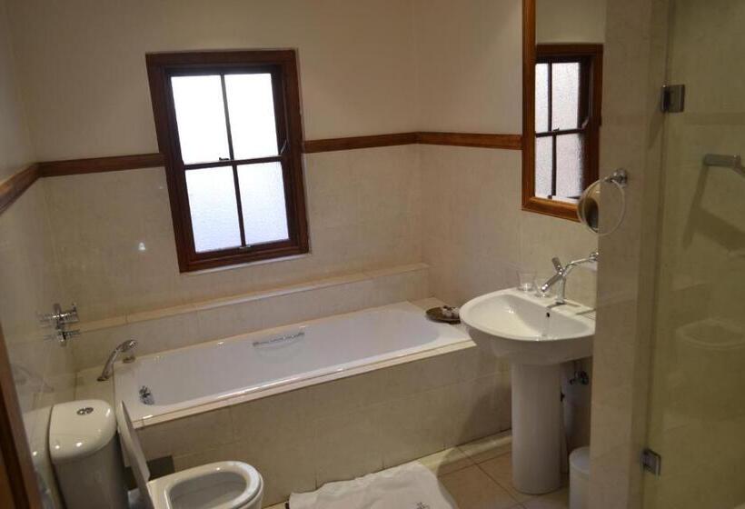 Люкс Deluxe Кровать Кинг, Foxwood House Boutique