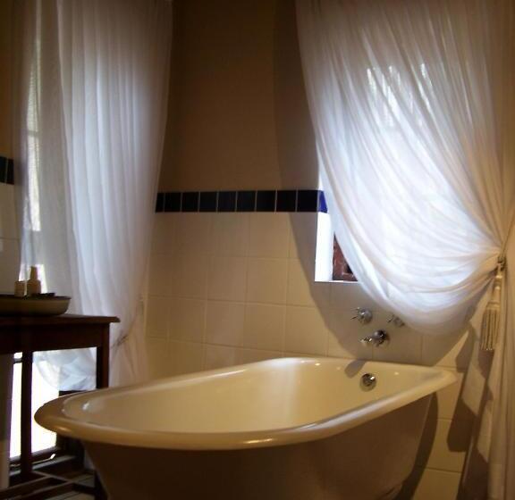 Номер Deluxe Кровать Кинг, Foxwood House Boutique