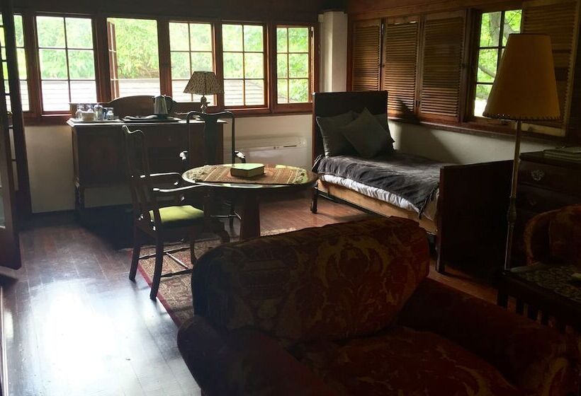 Люкс, Foxwood House Boutique