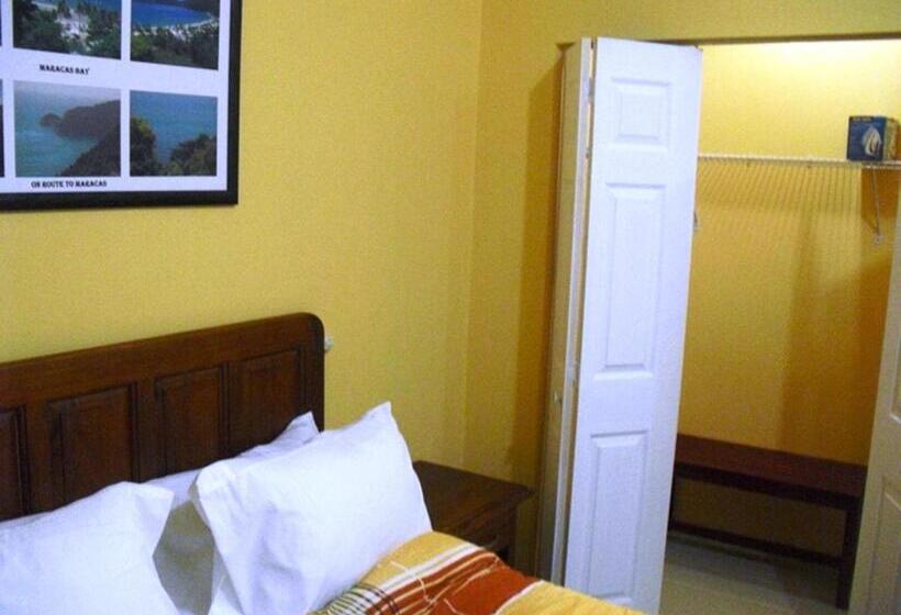 اتاق استاندارد یک نفره, Piarco Village Suites