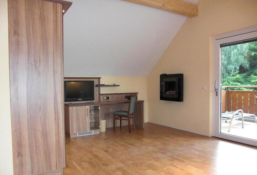 סוויטה משפחתית, Wald Hotel Heppe