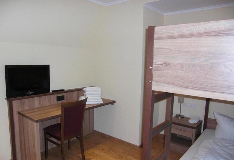 סוויטה משפחתית, Wald Hotel Heppe