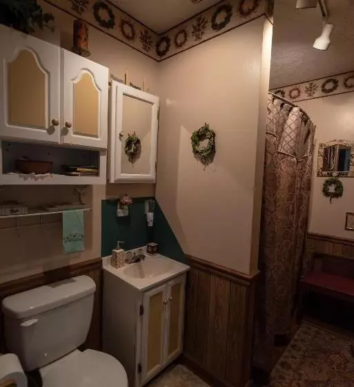 デラックススイート, Wolf Creek Farm B&b And Motorcycle Manor At Wolf Creek Farm, Llc