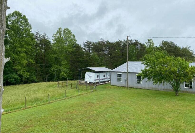 غرفة قياسية, Wolf Creek Farm B&b And Motorcycle Manor At Wolf Creek Farm, Llc