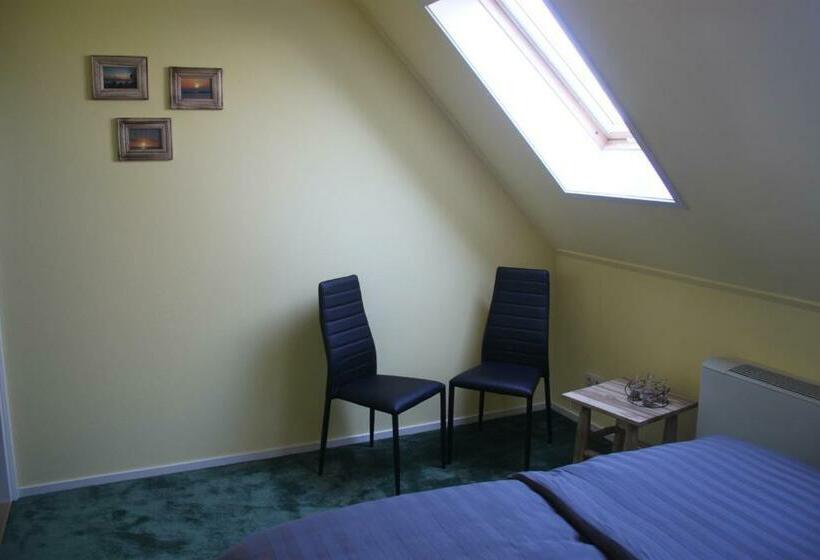 Номер Стандарт, B&b De Warren