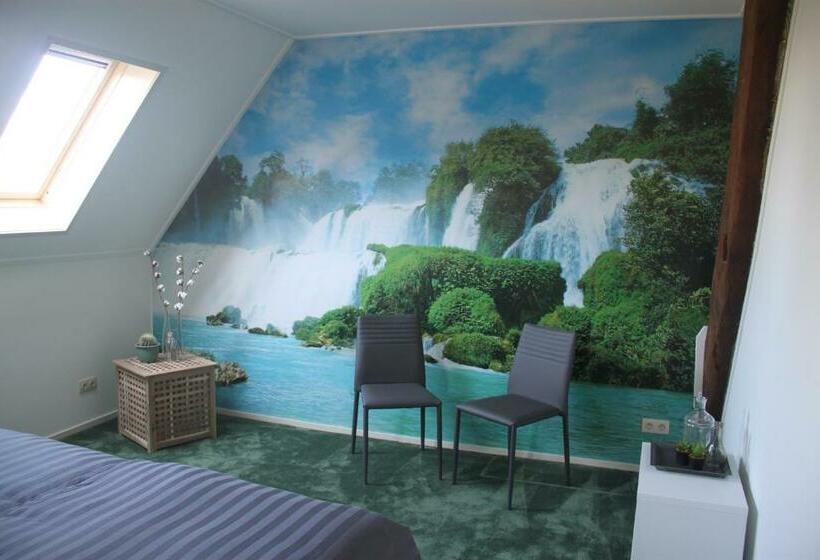 スタンダードルーム, B&b De Warren