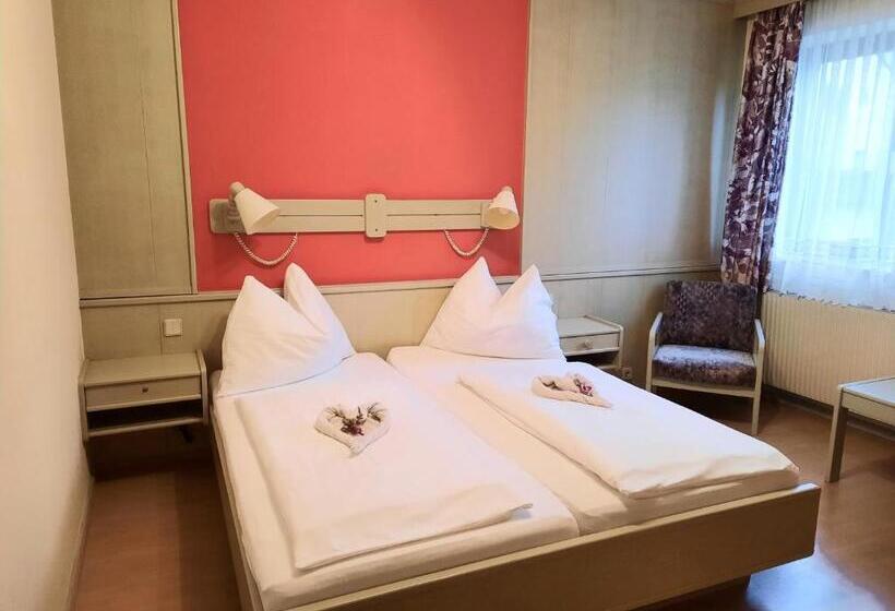 חדר סטנדרט לארבעה, Gasthof Sauer Gmbh