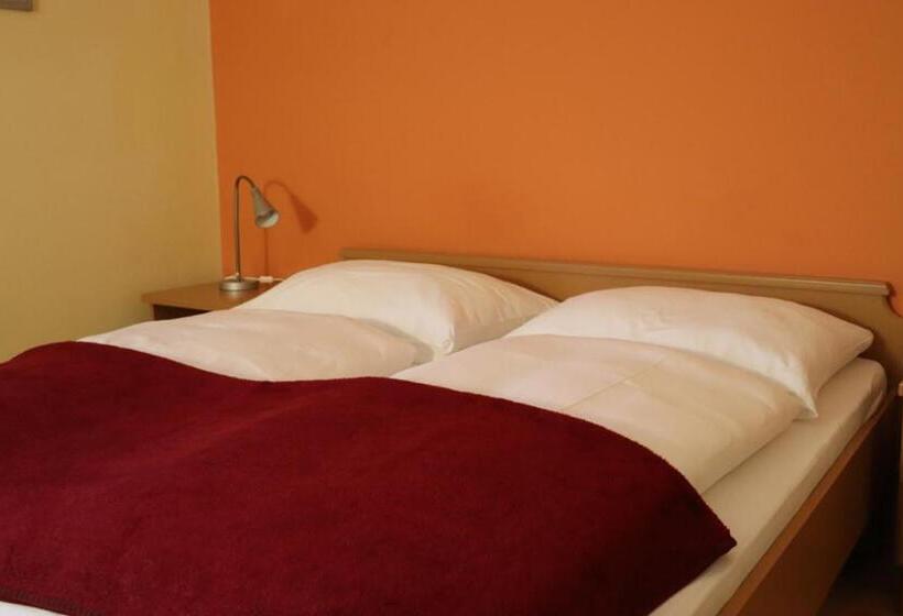 חדר סטנדרט לארבעה, Gasthof Sauer Gmbh