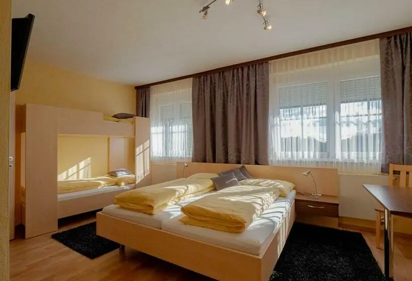 ファミリールーム, Gasthof Familie Hutter