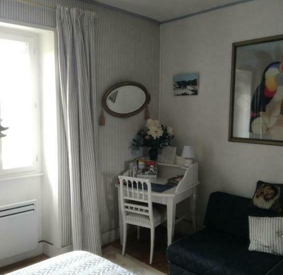 Номер Стандарт Вид на Сад, La Pie Qui Chante