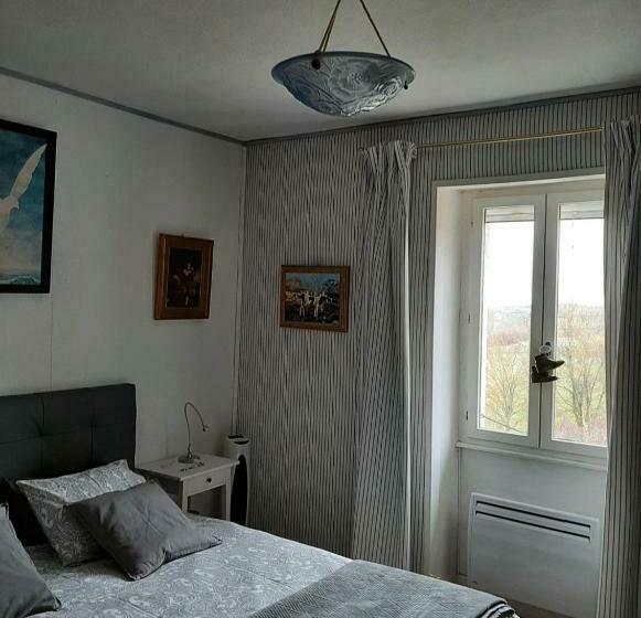 Номер Стандарт Вид на Сад, La Pie Qui Chante