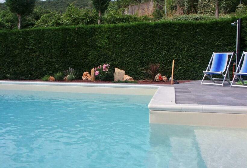 דירת חדר עם טרסה, Casetta N.2 Con Piscina