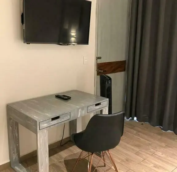 エクゼクティブスイート, Capital Suites