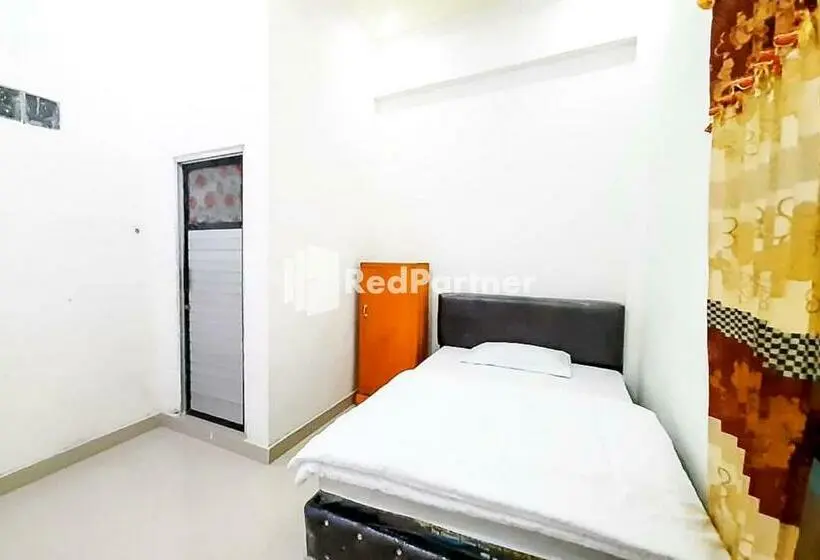 Standard Yhden Hengen Huone, Minang Raya Guesthouse Syariah Redpartner