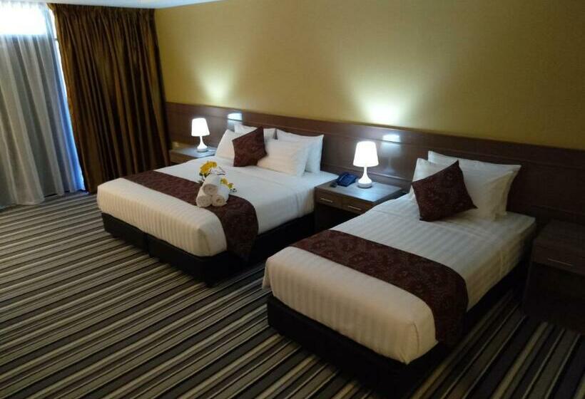 חדר סטנדרט לשלושה עם מרפסת, Temu Primula