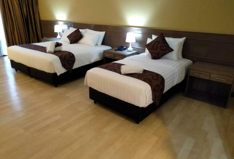 חדר סטנדרט לשלושה עם מרפסת, Temu Primula