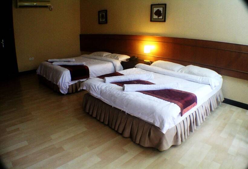 חדר משפחתי, Temu Primula