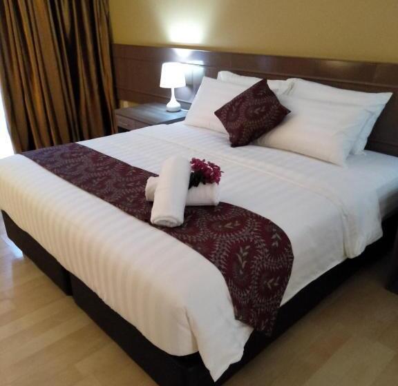 חדר דחוקס עם מיטת קינג, Temu Primula