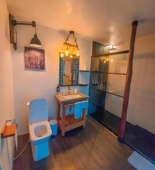 キングサイズベッドのスタンダードルーム, Kiki Beach Resort, Batam