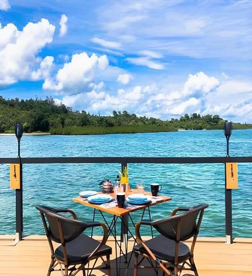 디럭스 테라스 룸 바다 전망, Kiki Beach Resort, Batam