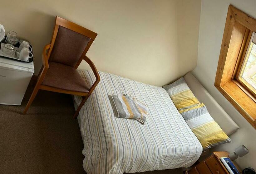 חדר אקונומי, 30 College Street, Buckhaven, Leven, Fife, Ky81jx