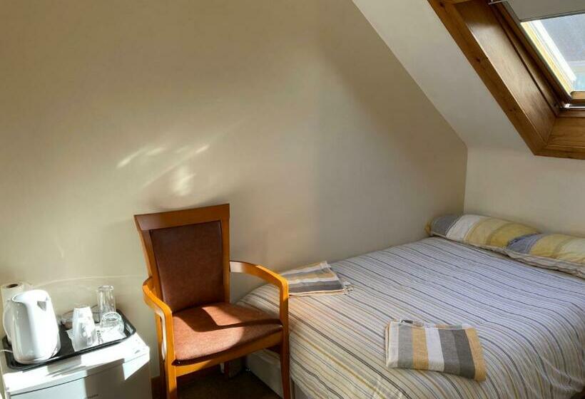 エコノミールーム, 30 College Street, Buckhaven, Leven, Fife, Ky81jx