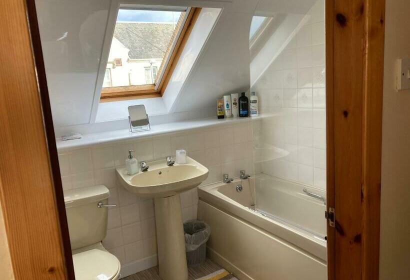 חדר אקונומי, 30 College Street, Buckhaven, Leven, Fife, Ky81jx