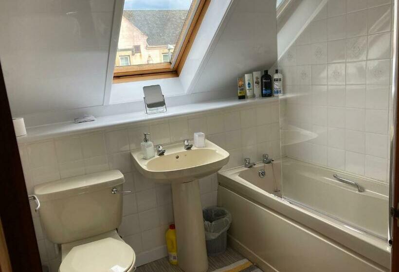 חדר אקונומי, 30 College Street, Buckhaven, Leven, Fife, Ky81jx