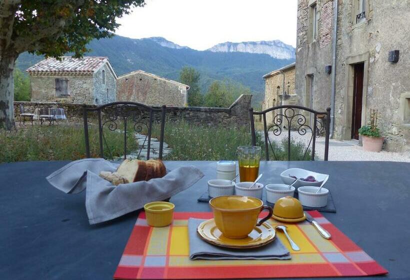 غرفة قياسية سرير كينج, L Amiradou