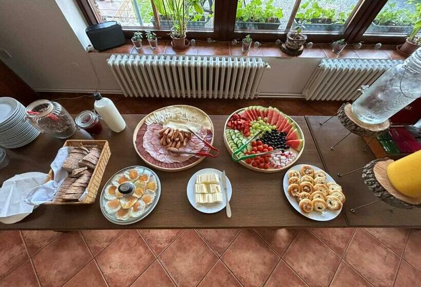 Kertre Néző 1 Szobás Apartman, Penzion Maják