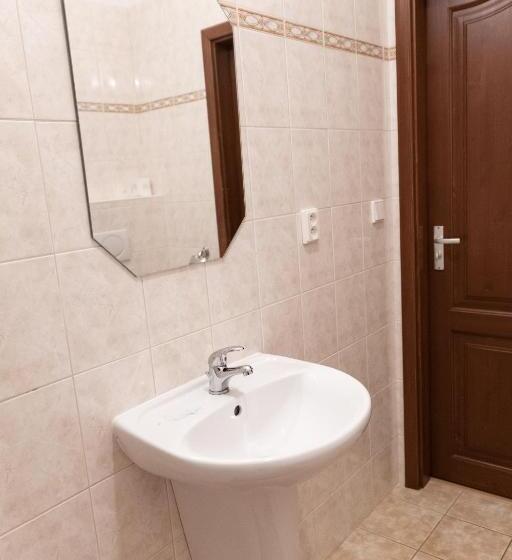 1 Szobás Apartman Terasszal, Penzion Maják