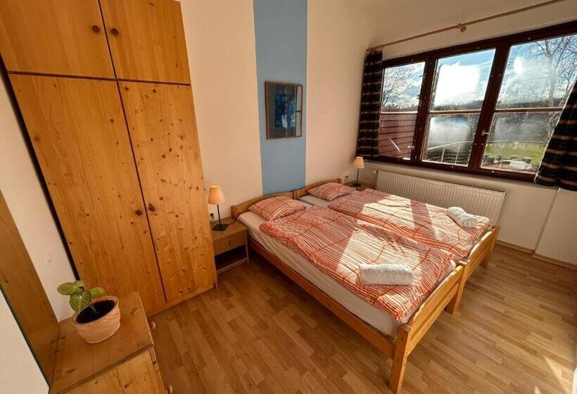 1 Szobás Apartman Terasszal, Penzion Maják
