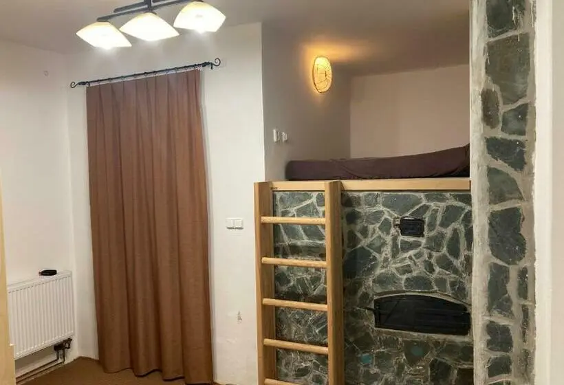 スタンダード4人部屋, Statek Polánka