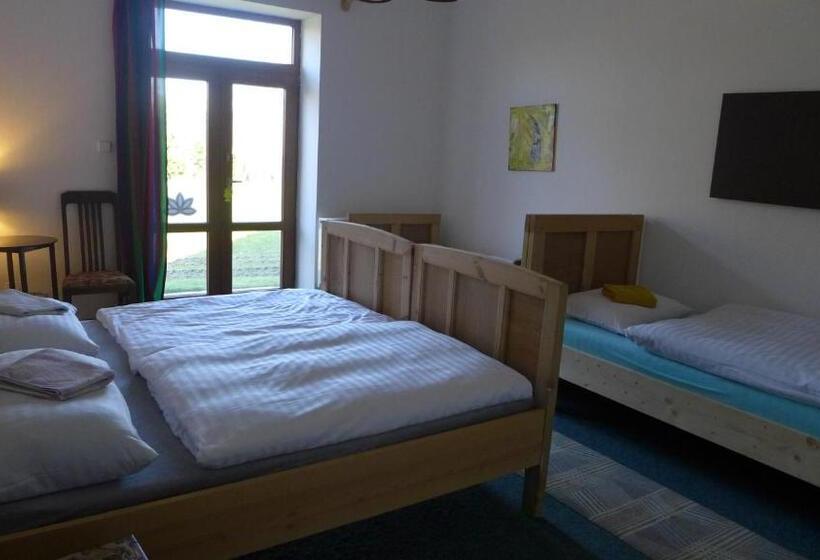 Четырехместный Номер Стандарт, Statek Polánka