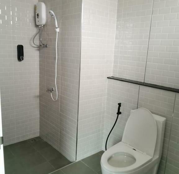 חדר סטנדרט, The 8 Hostel Buriram