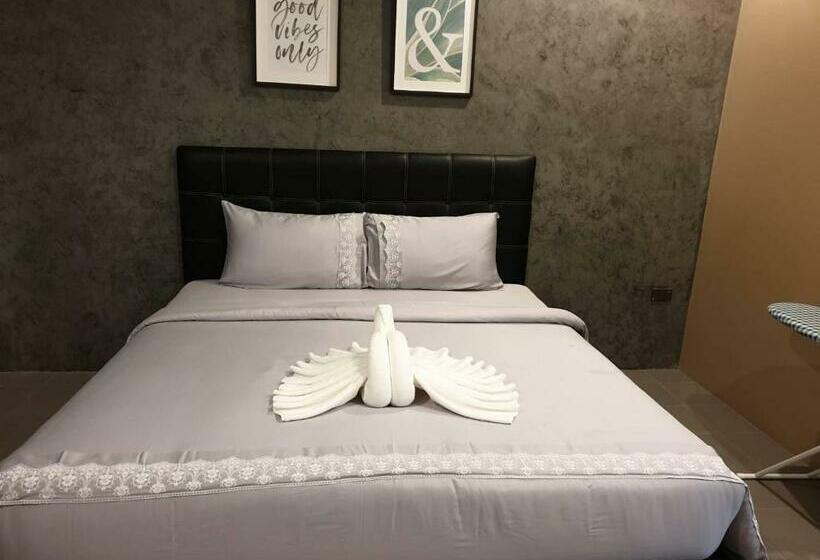 חדר סטנדרט, The 8 Hostel Buriram