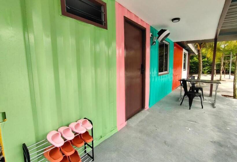 Хижина, Twin Jets Resort