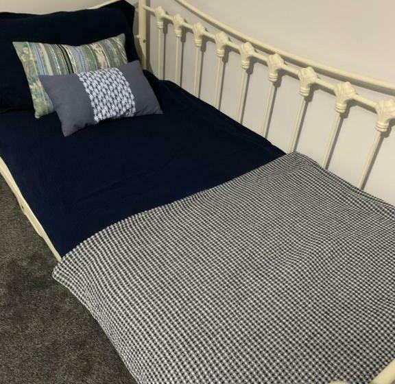 标准间, Windyridge