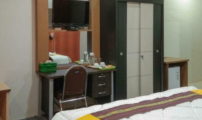 豪华房间, Edhotel Kusuma Atambua Mitra Reddoorz