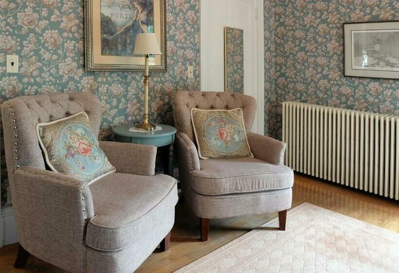 غرفة قياسية رباعية, Guilford Bed And Breakfast