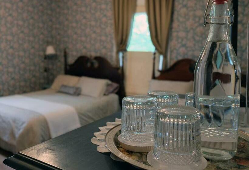 غرفة قياسية رباعية, Guilford Bed And Breakfast