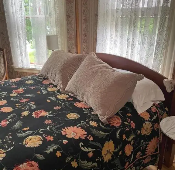 スタンダードルーム, Guilford Bed And Breakfast