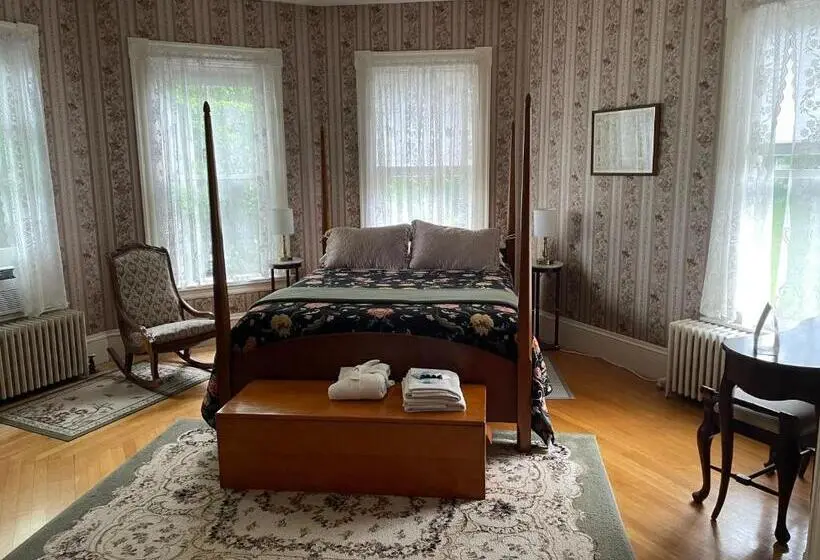 スタンダードルーム, Guilford Bed And Breakfast