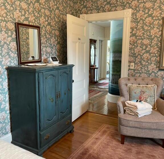 غرفة قياسية رباعية, Guilford Bed And Breakfast