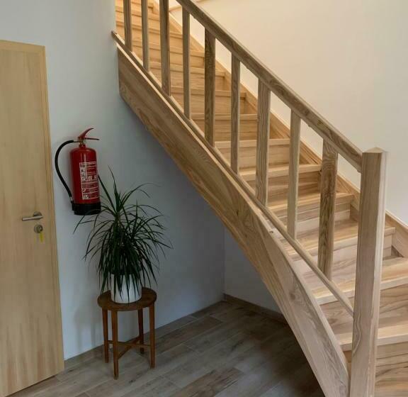 דירת חדר, Bartlova Bouda