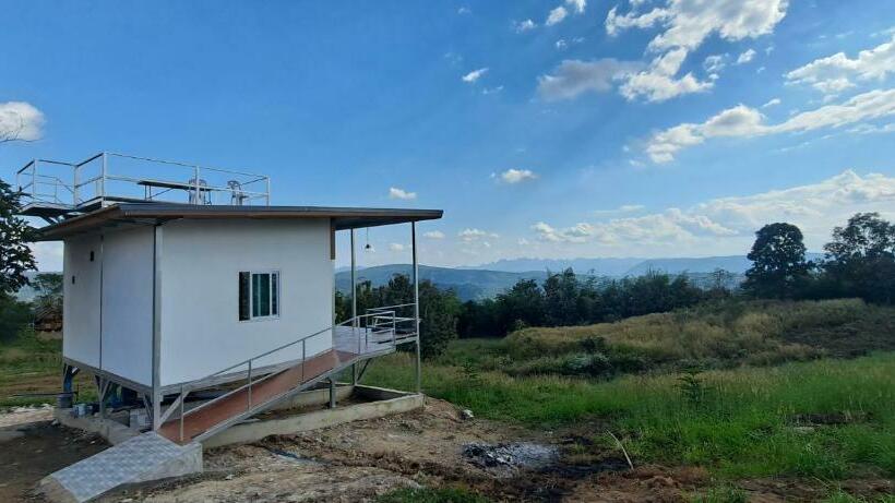 1 Sovrums Hus, บ้านไร่ระเบียงฟ้า น้ำหนาว แคมป์ปิ้ง
