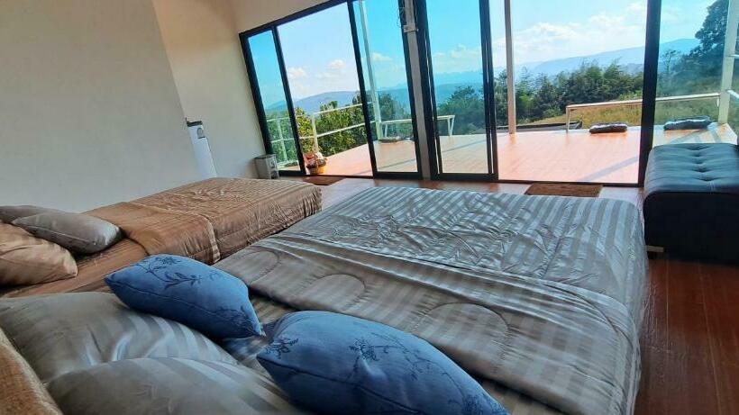 1 Sovrums Hus, บ้านไร่ระเบียงฟ้า น้ำหนาว แคมป์ปิ้ง