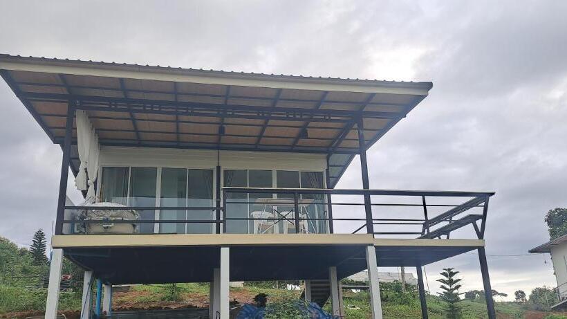 Standard Trippelrum, บ้านไร่ระเบียงฟ้า น้ำหนาว แคมป์ปิ้ง